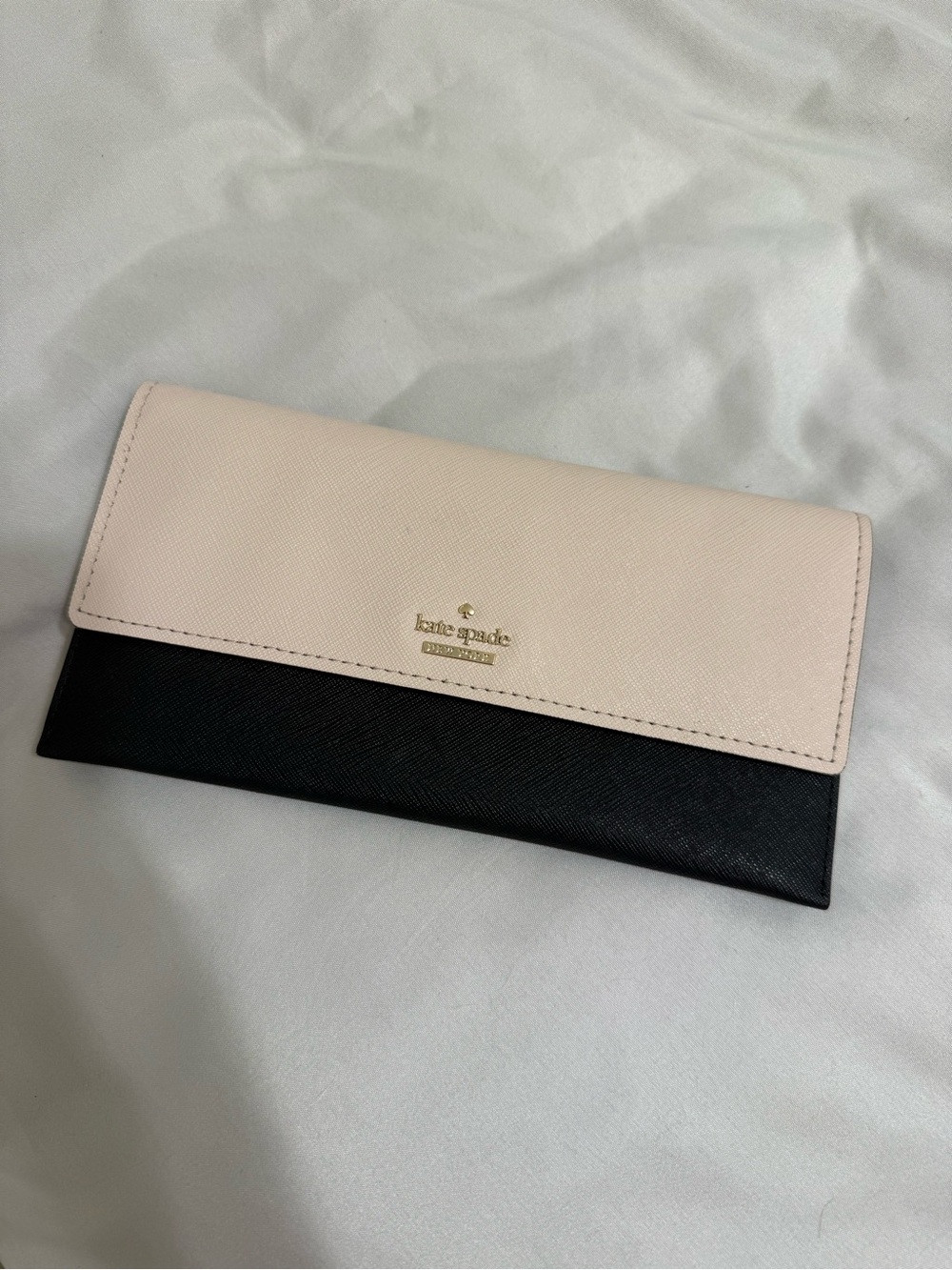 kate spade Two-Tone Pink and Black Continental Wallet